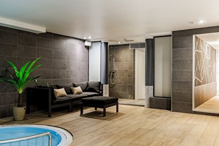 Wellness- und Schwimmbad WP Hotel Saint-Sauveur